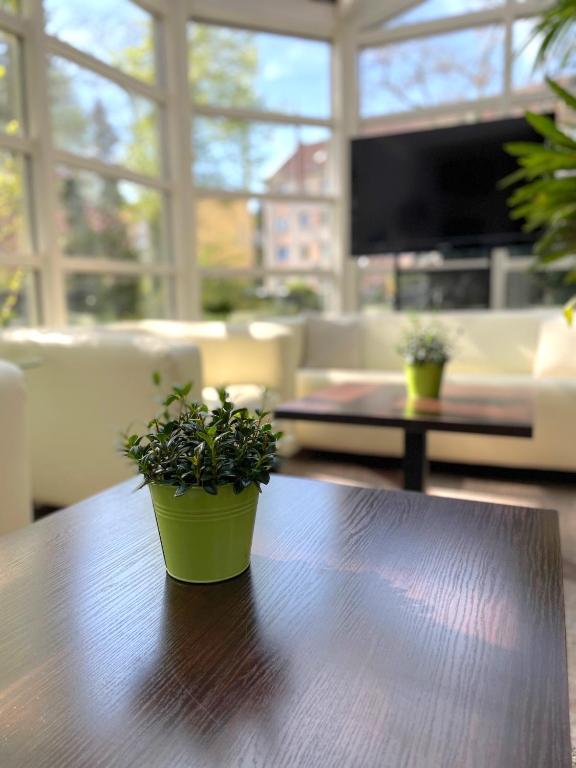 フロント・ロビー