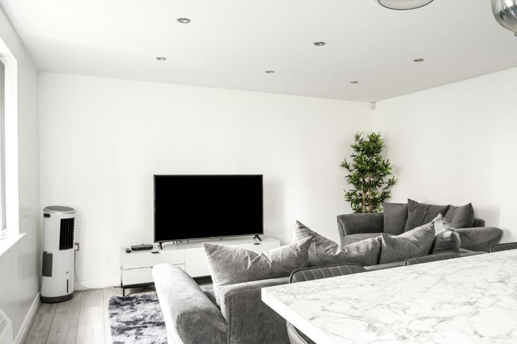 Discovery Suites