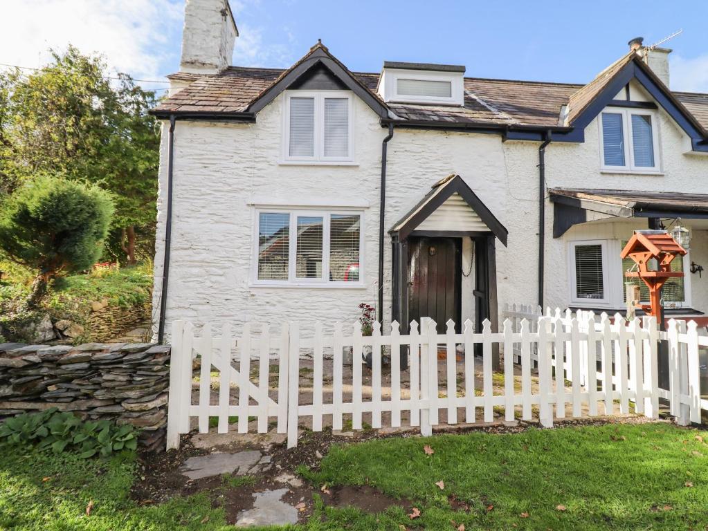 1 Hendom, Corwen