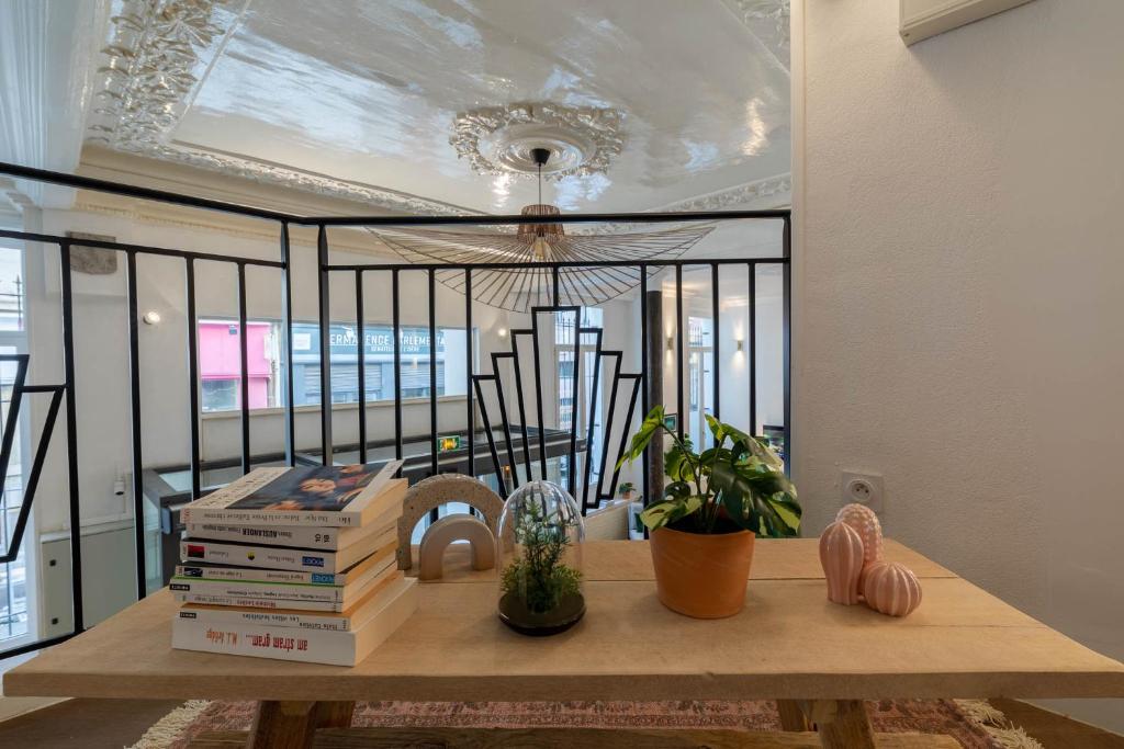 1924 hotel ラウンジ