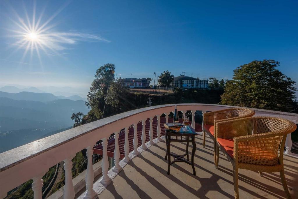 StayVista at Albert Estate photo
