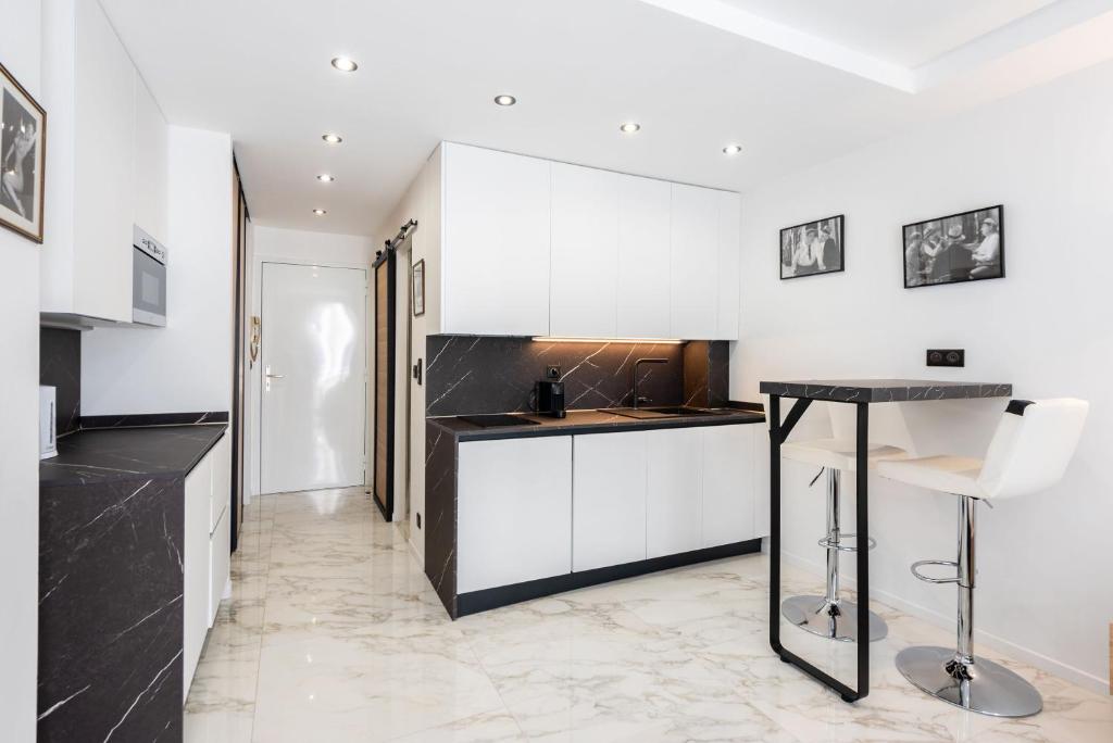 Large studio - 50m Cannes beach - terrace sea view - 4