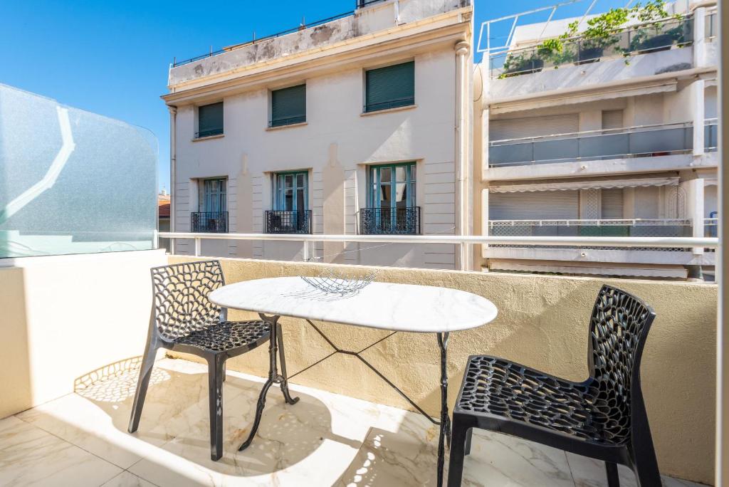 Large studio - 50m Cannes beach - terrace sea view - 2