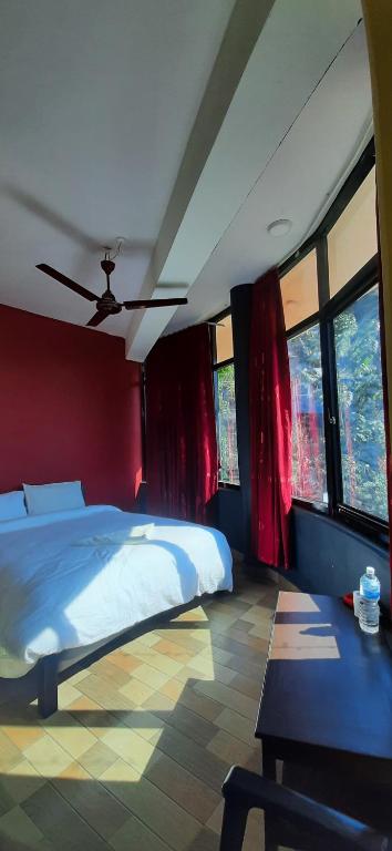 The Maple Inn in Phewa Lake — photo 2