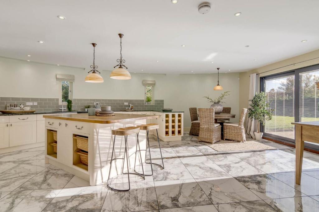 Spacious Farmhouse Near Thetford Forest, Norwich