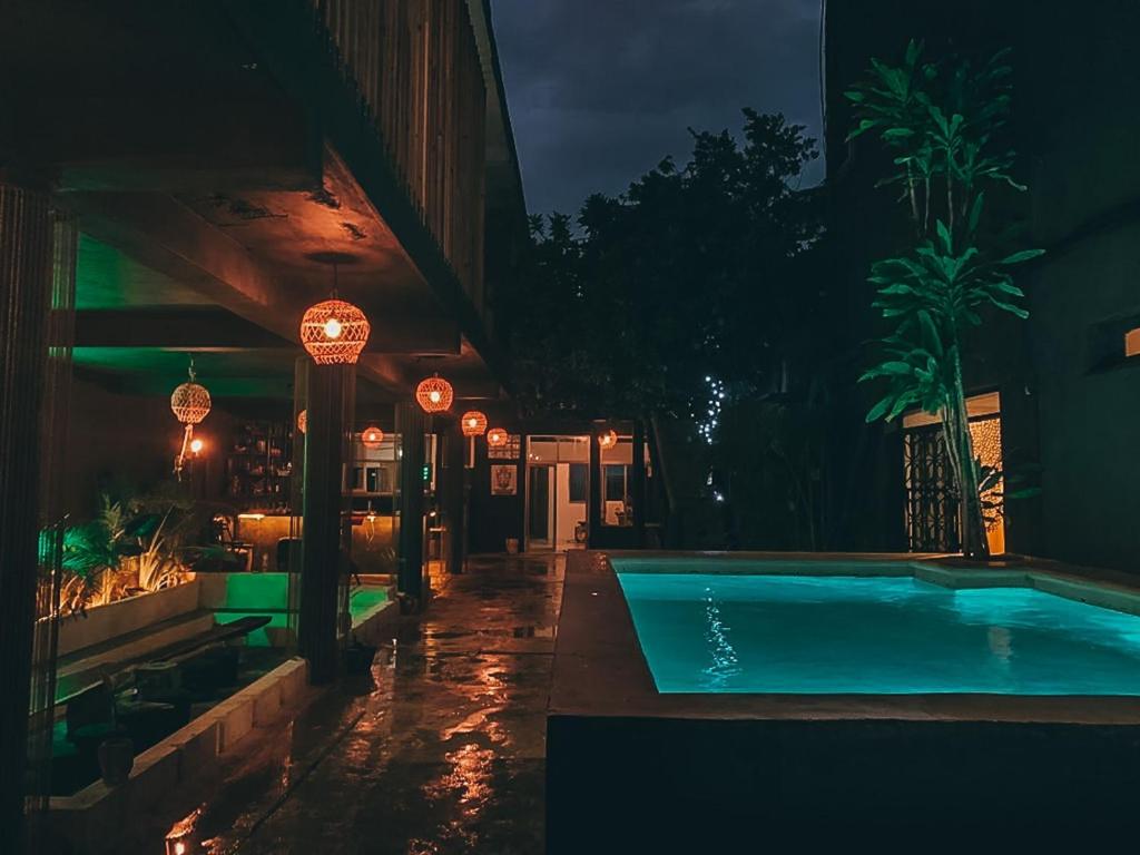 Shambalam Hostel — Hotel in Tulum