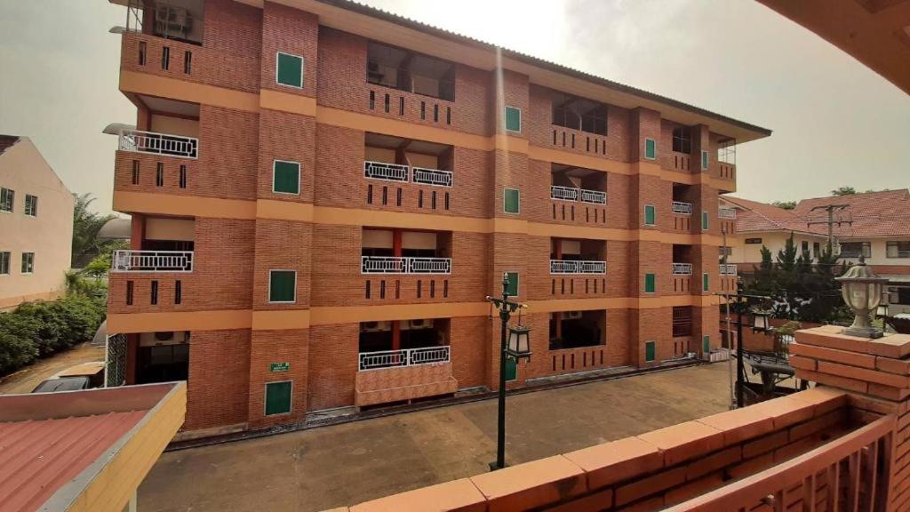 Eastan View Apartment — Hotel in Chiang Mai