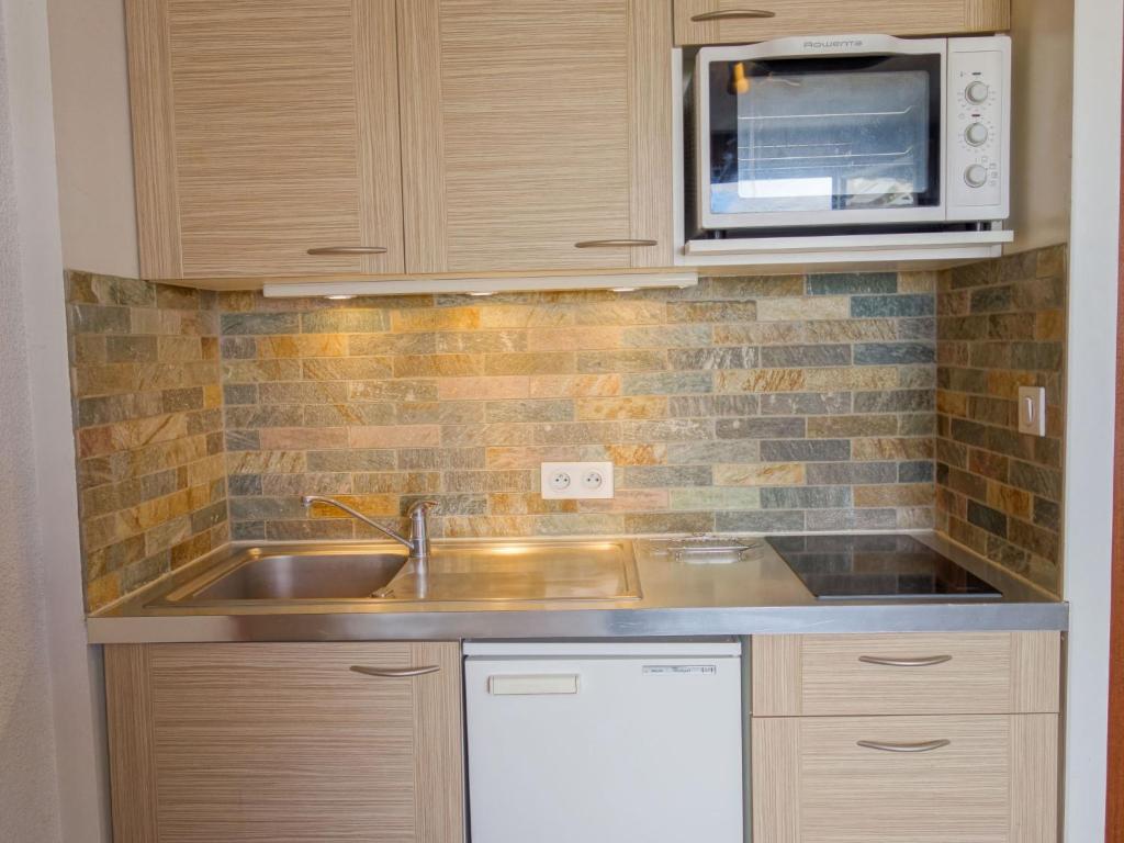Studio Les Moutières B1 et B2 - Val Claret-8 by Interhome - 3