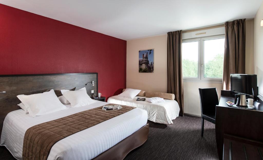 HOTEL KYRIAD TOURS – JOUE LES TOURS photo
