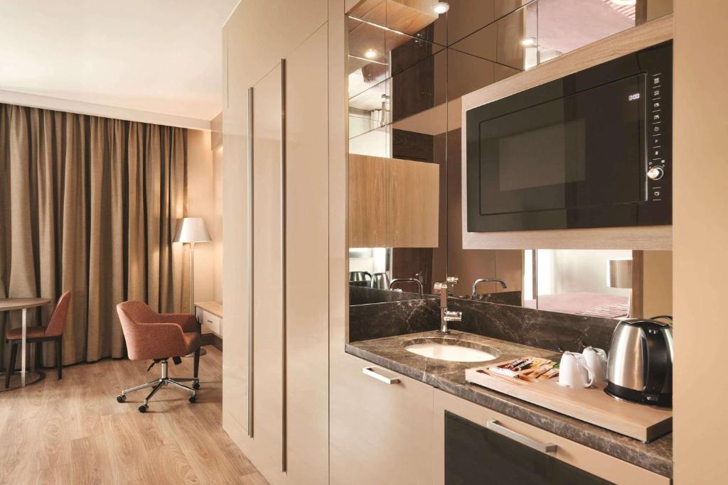 ทีอาร์วายพี บาย วินด์แฮม อิสตันบูล เบซิน เอ็กส์เพรส (TRYP by Wyndham Istanbul Basin Ekspres)
