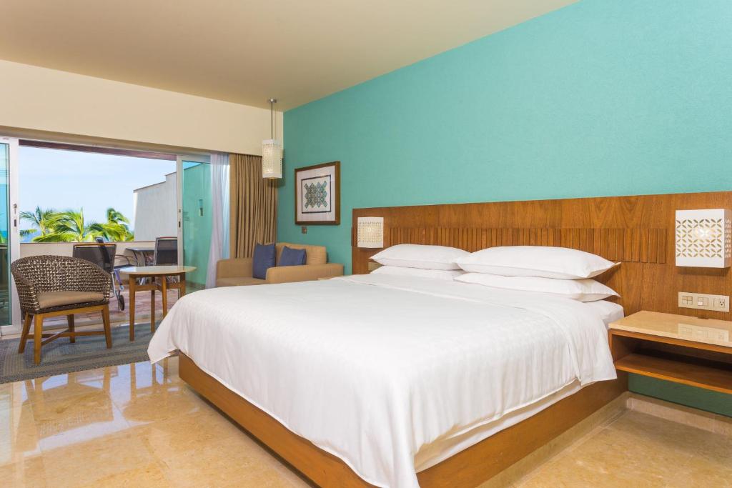Sheraton Buganvilias Resort and Convention Center photo