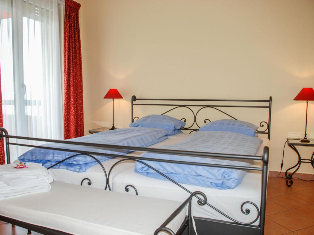 Apartment Residenza Monte Bré - Apt-004 Haus1 by Interhome - 4