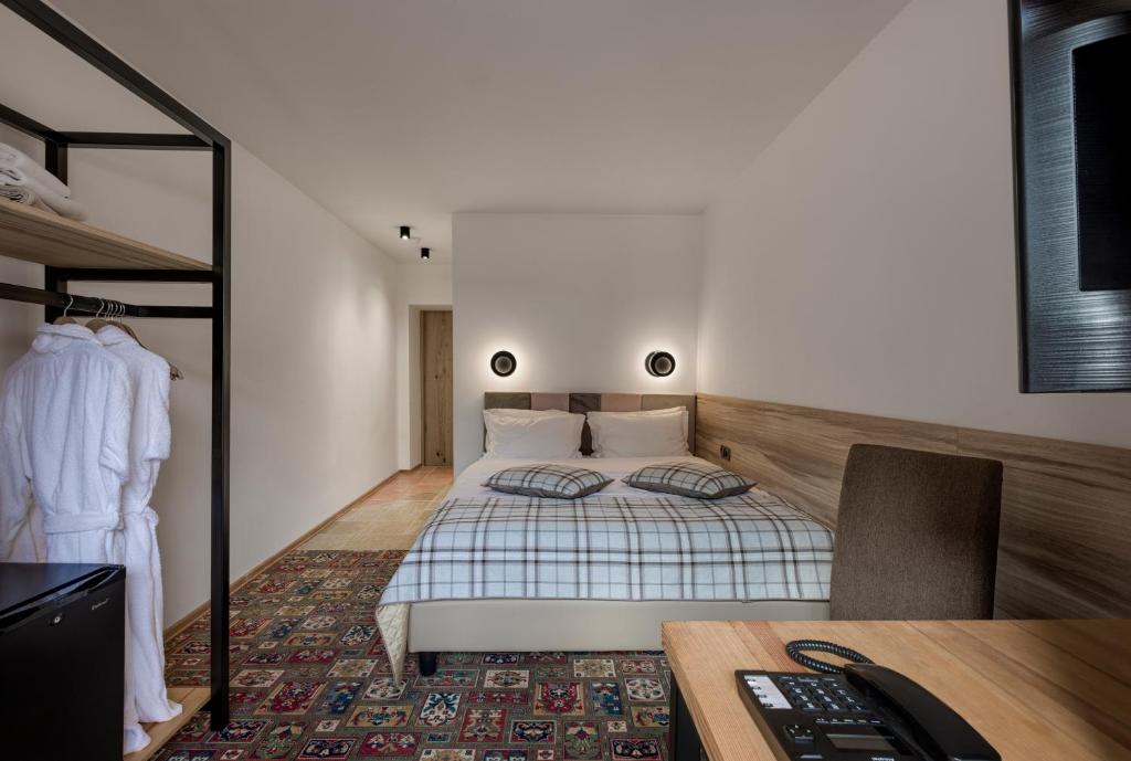 Yaremche Club Hotel photo