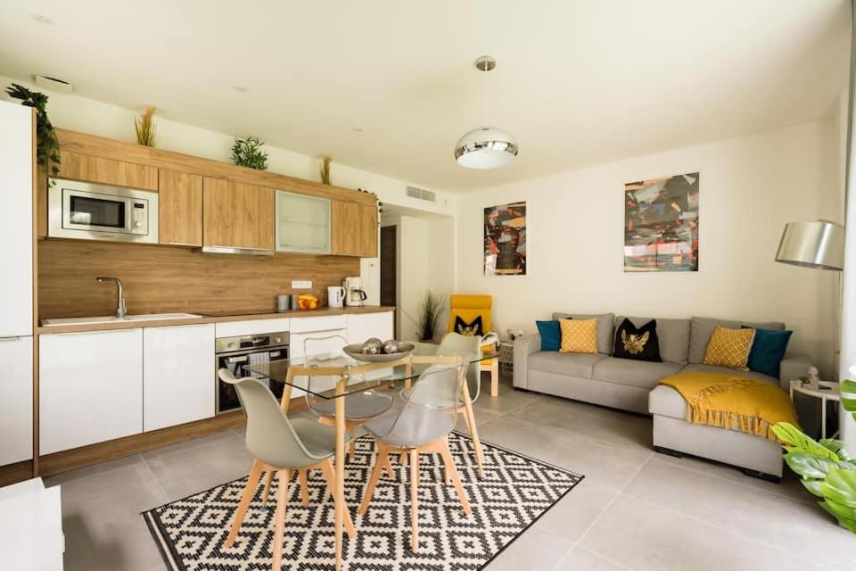 Stylish New 1 bedroom apartment in juan les pins - 1