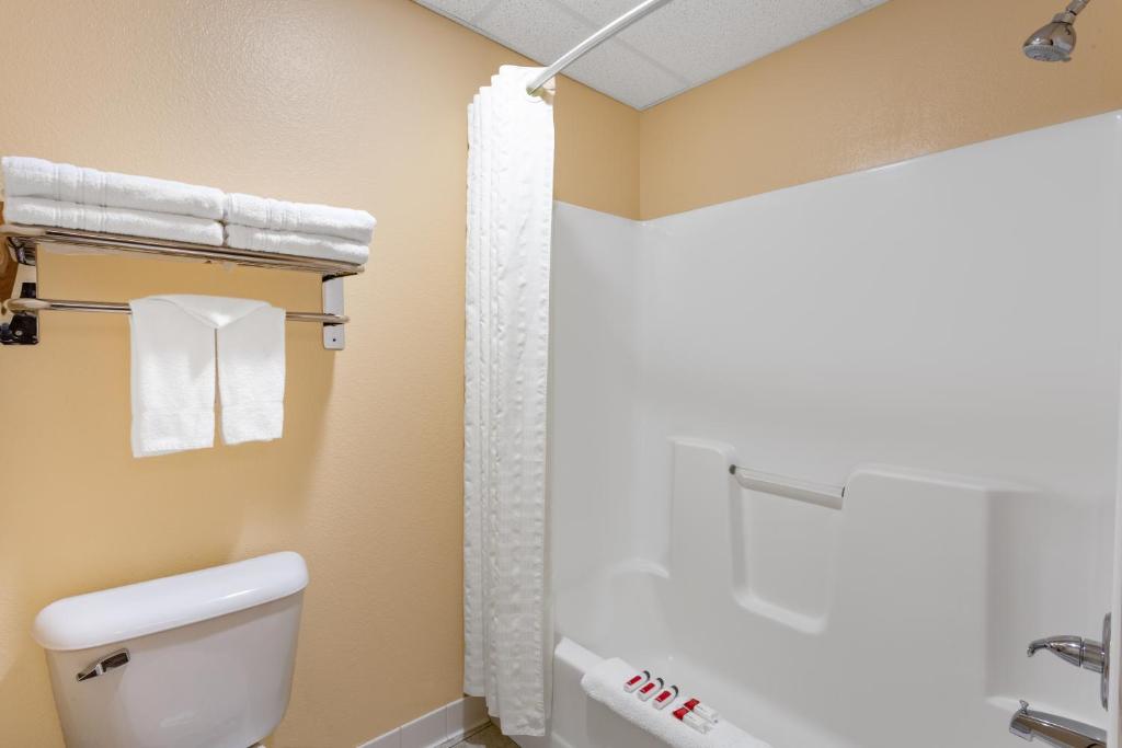 Super 8 By Wyndham Fort Dodge Ia photo