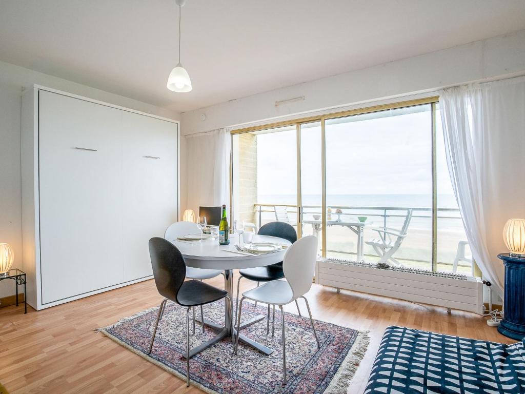 Studio Le Golf-1 by Interhome - 3