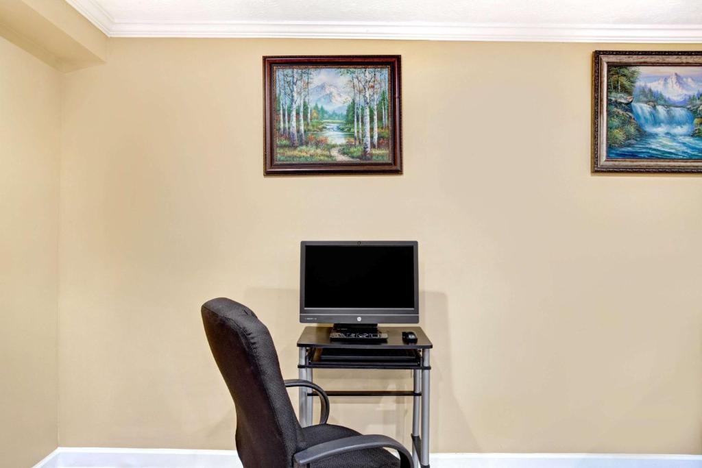 Super 8 By Wyndham Whites Creek/ Nashville Nw Area Photo 33