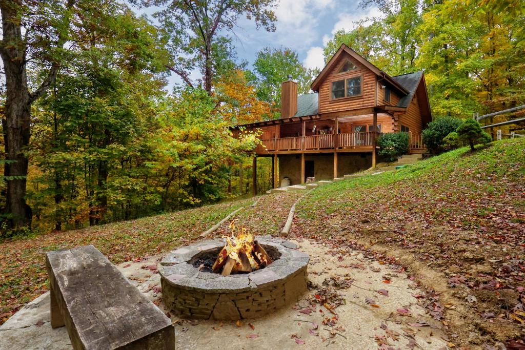 Grin n' Bear It, Sevierville