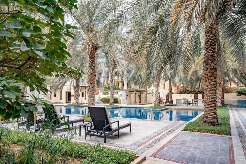 Newly furnished. Cozy apartment. Quite location. — Hotel in Dubai