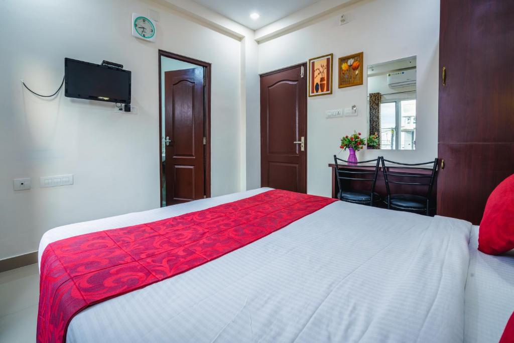 Almas Residency photo