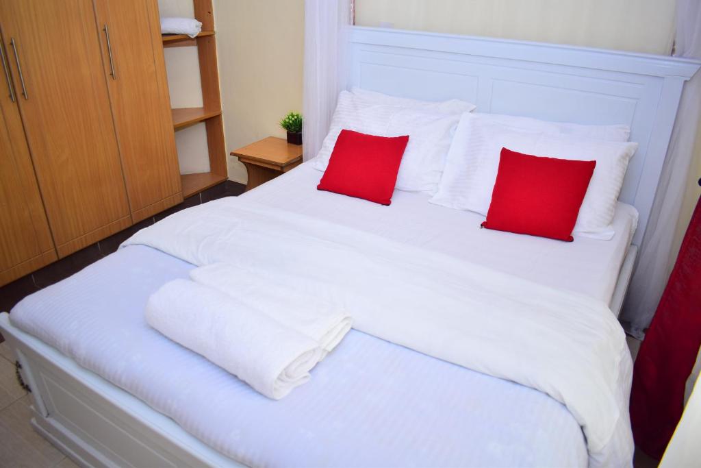Elegant Comfy Rooms- JKIA photo