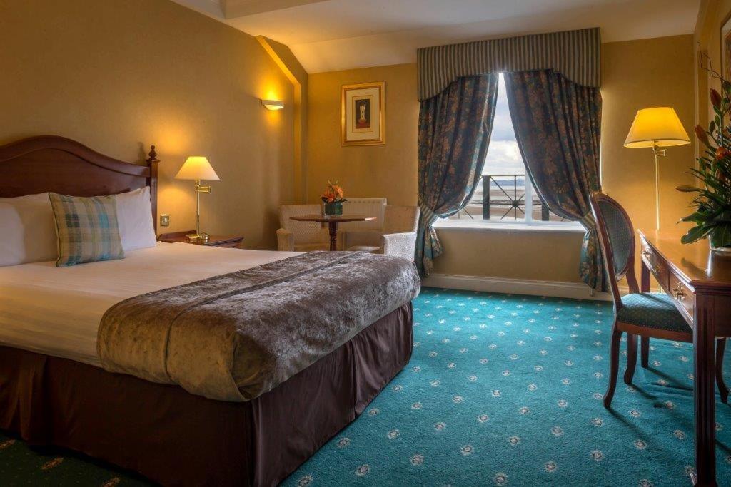 Marine Hotel photo