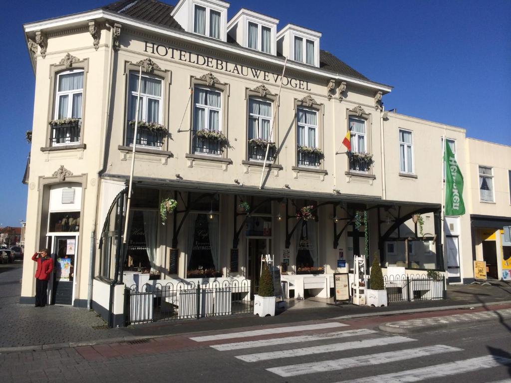 Hotel de Blauwe Vogel — Hotel in Bergen Op Zoom