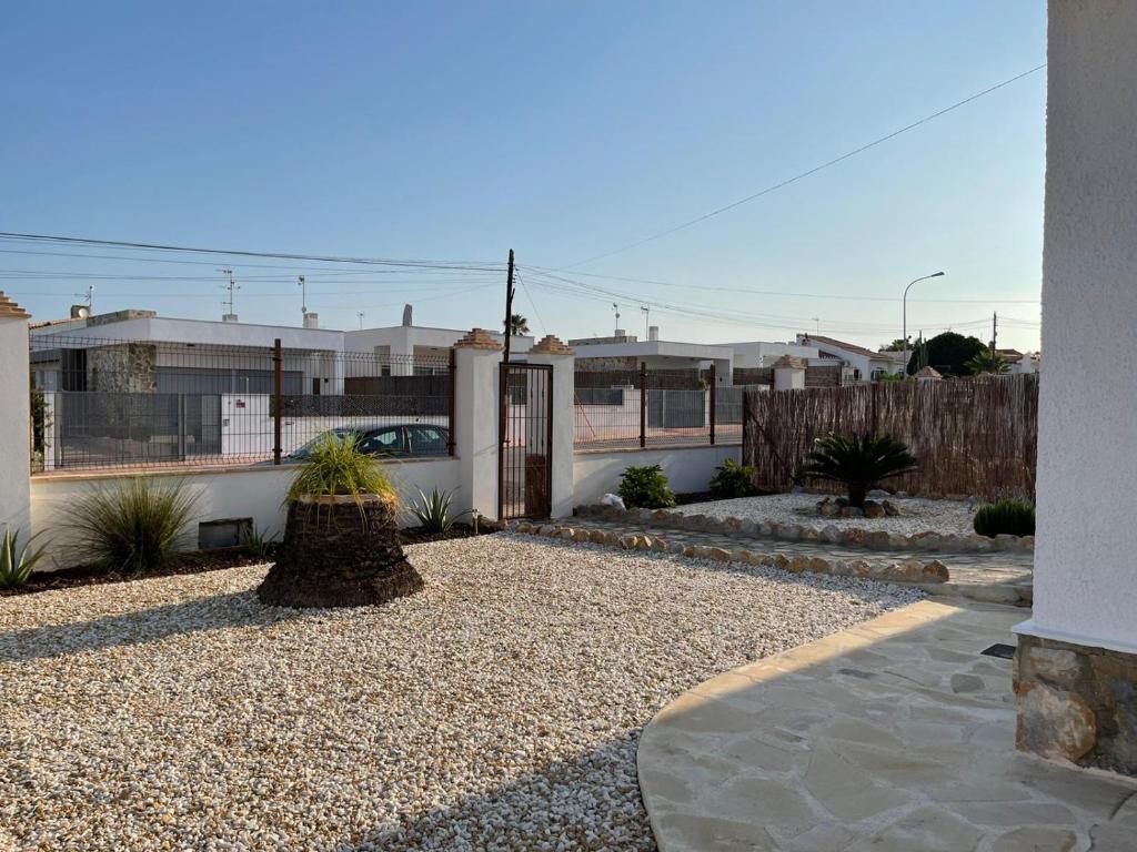 CHALET CON PISCINA PRIVADA - 4