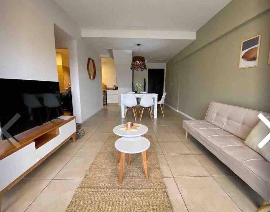 Hermoso departamento en duplex con terraza propia! - 3