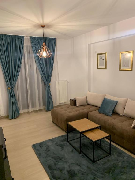 Luxury Studio, Bukurešť