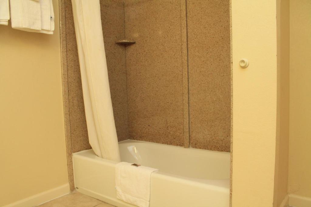 Best Way Inn and Suites - New Orleans photo