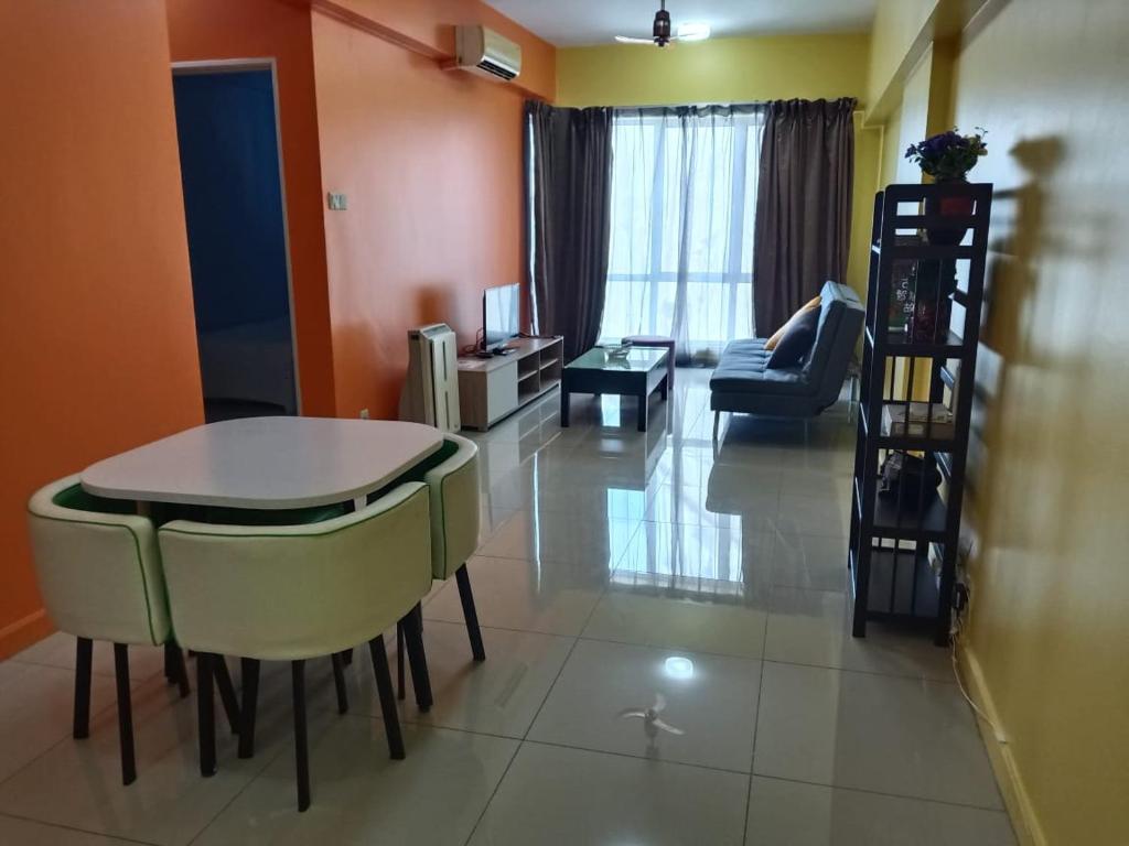 Kuala Lumpur Tiara Mutiara 3R Service Apartment with Wifi photo