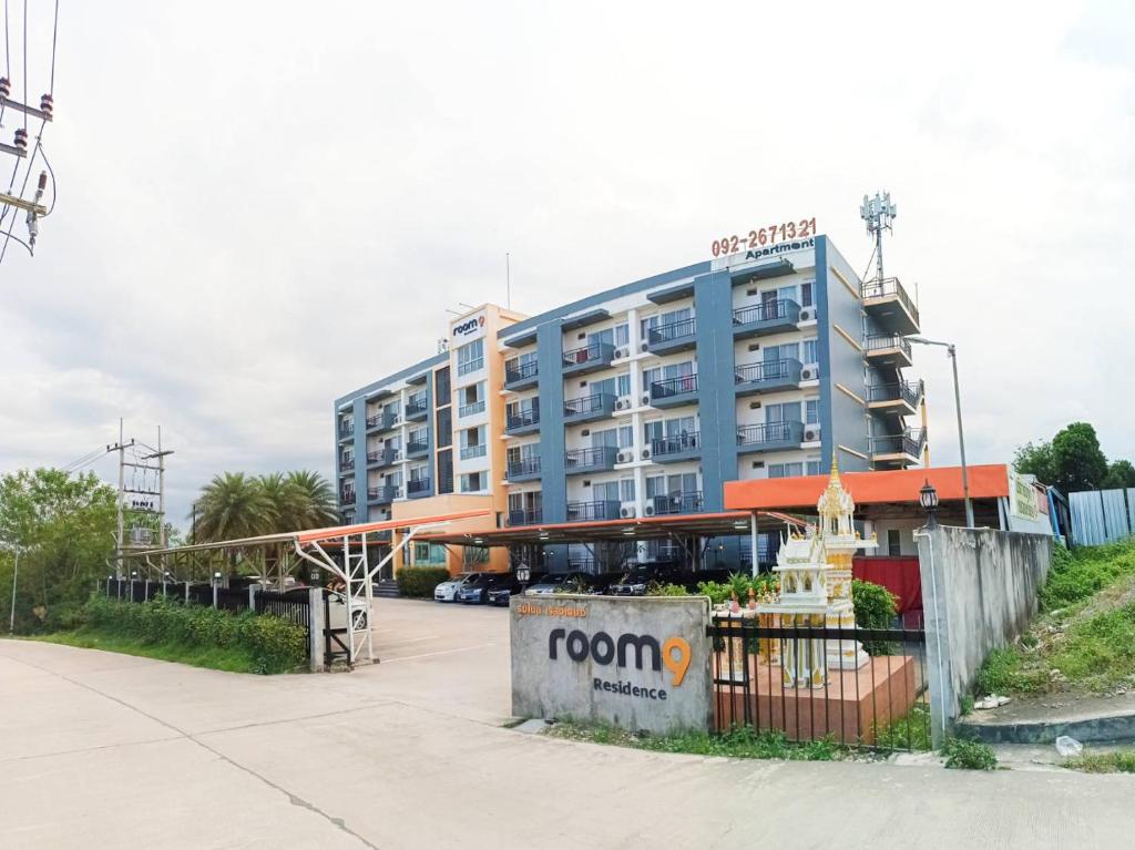 Exterior view, Room 9 Residence in Rayong