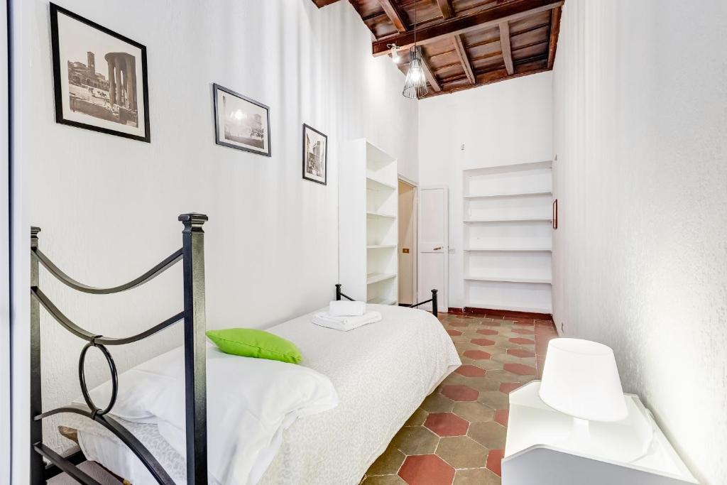 Spanish Steps Spacious Apartment - 4