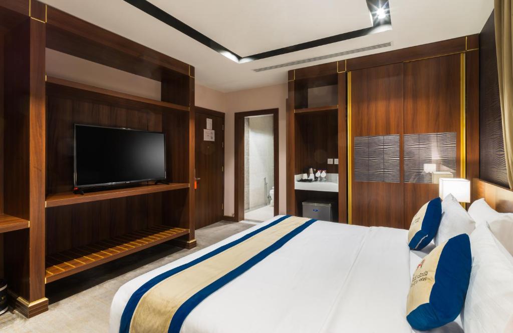 Riyadh Al Malqa Elite Hotel Additional