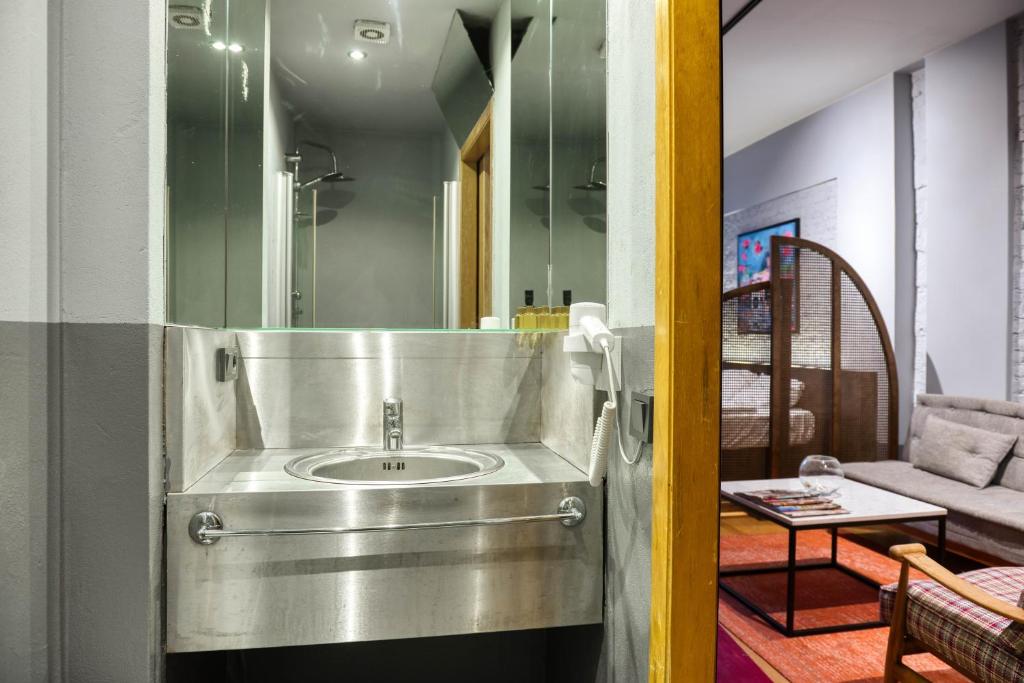 Mayer Loft Suites photo