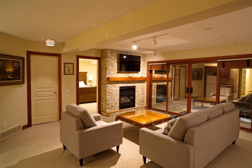 Honeymoon Suite photo