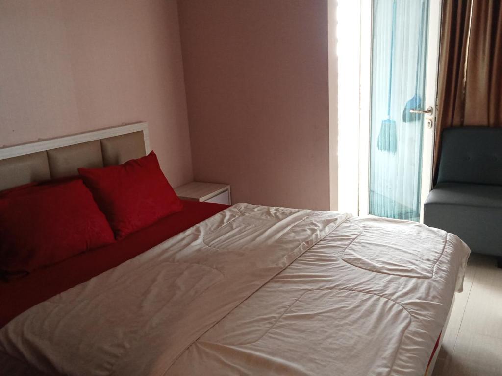 Apartemen Grand Kamala Lagoon Bekasi By Cicie Room photo