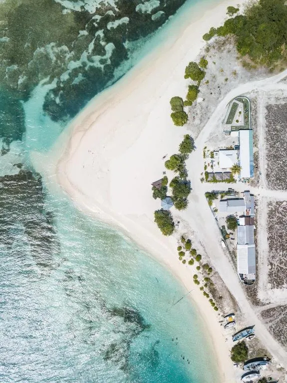 One The Island, Hotel in Naifaru