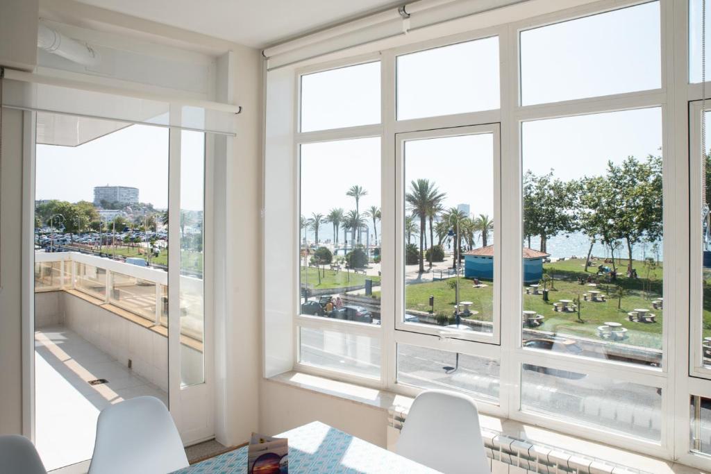 Apartment on the first line of Samil beach and with frontal views of the sea photo