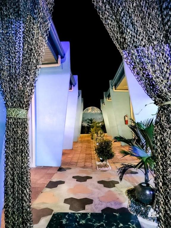 Blue Moon Inn photo