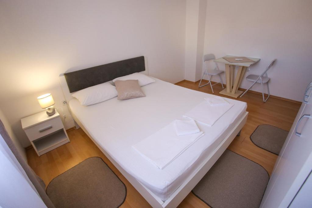 Guesthouse Aurora photo