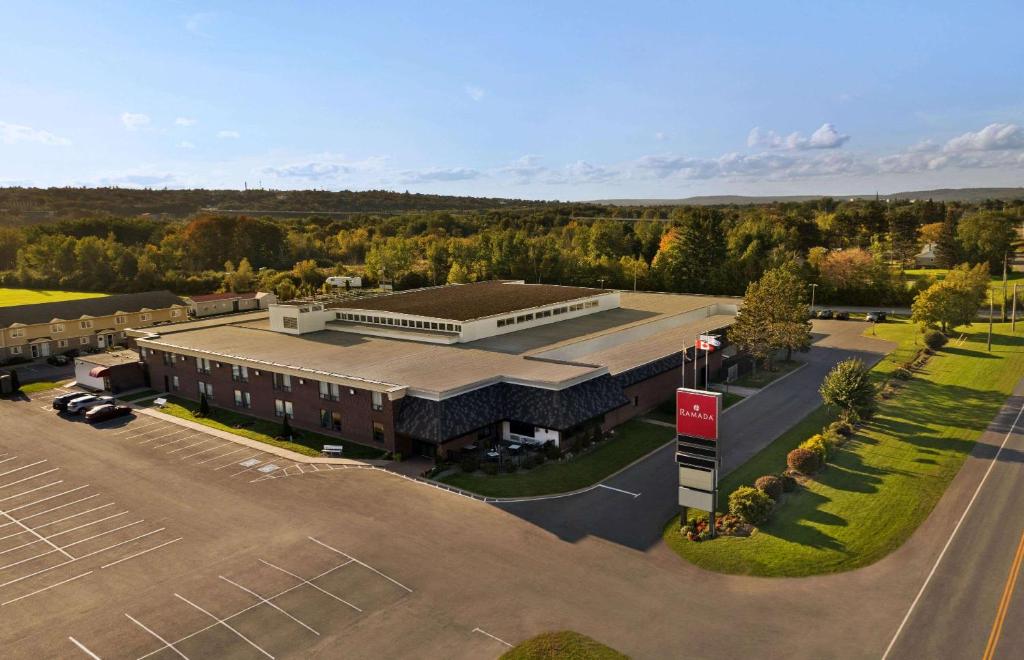 Ramada By Wyndham Fredericton Photo 3
