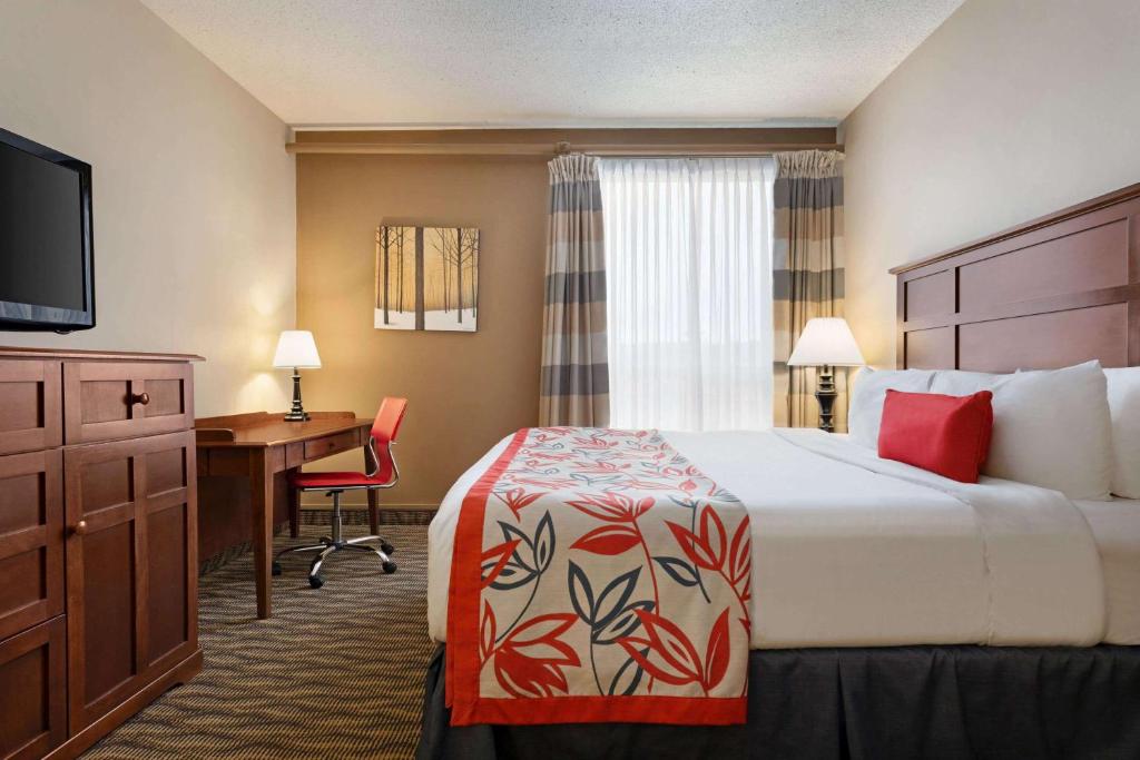 Ramada By Wyndham Fredericton Photo 22