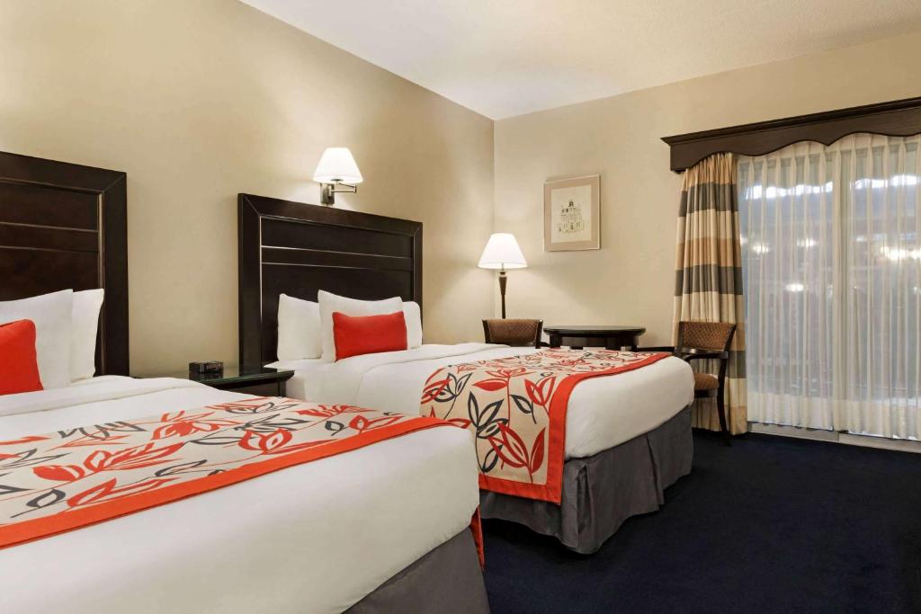 Ramada By Wyndham Fredericton Photo 32