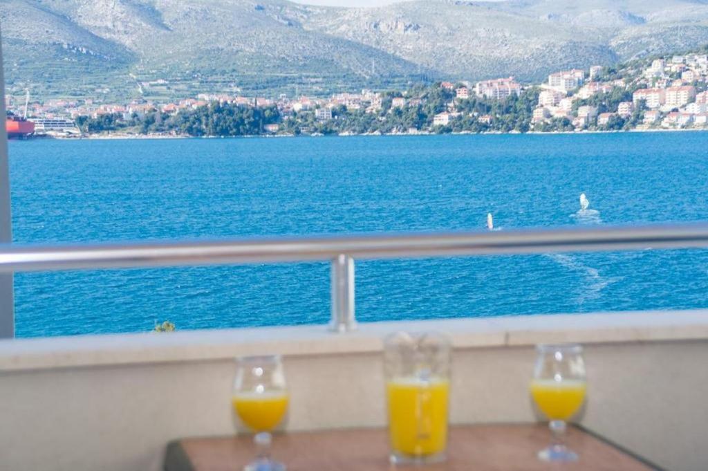 Apartment in Okrug Gornji with sea view, terrace, air conditioning, WiFi 5051-2, Trogir