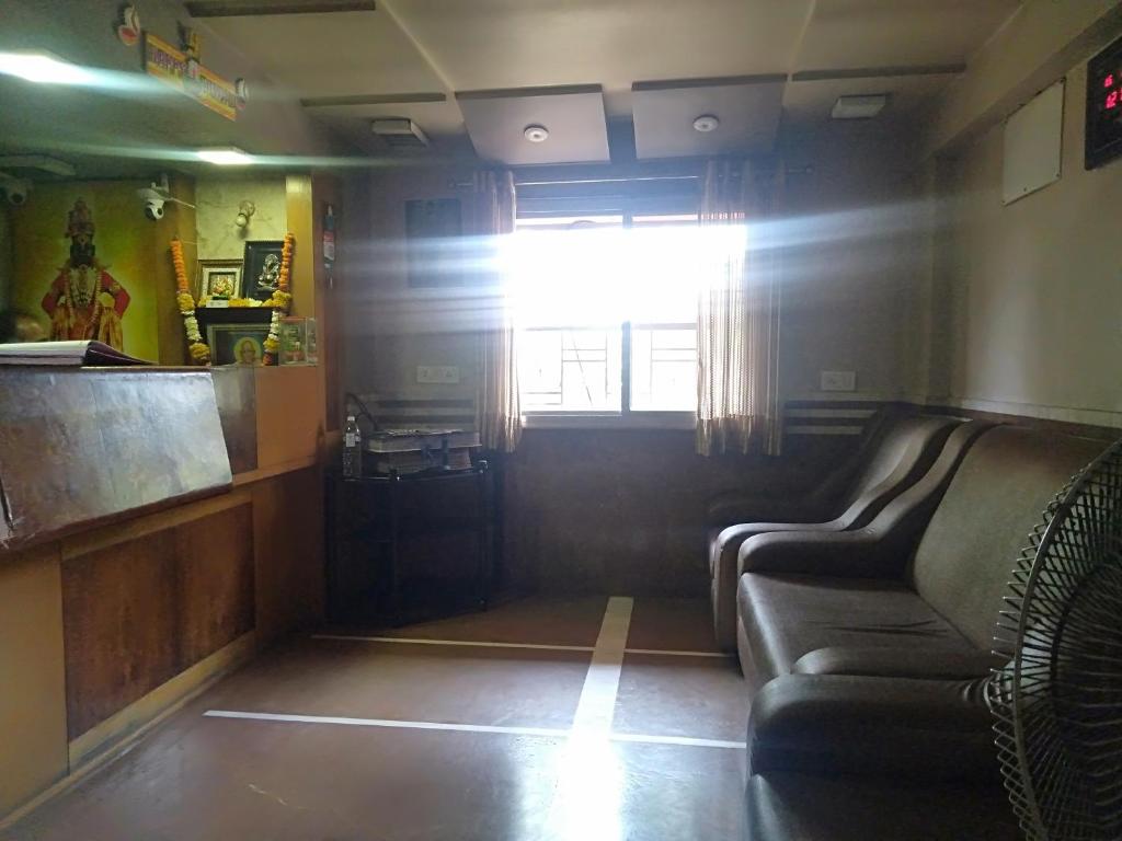 OYO 29646 hotel shivsangram