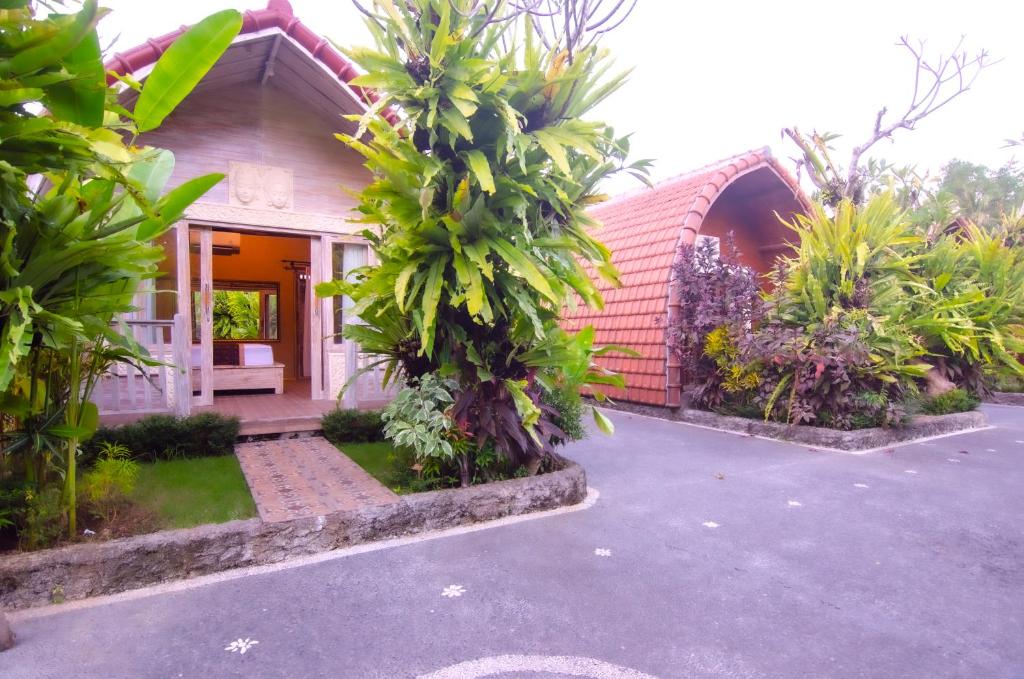 Kubu Kayana Batuan photo