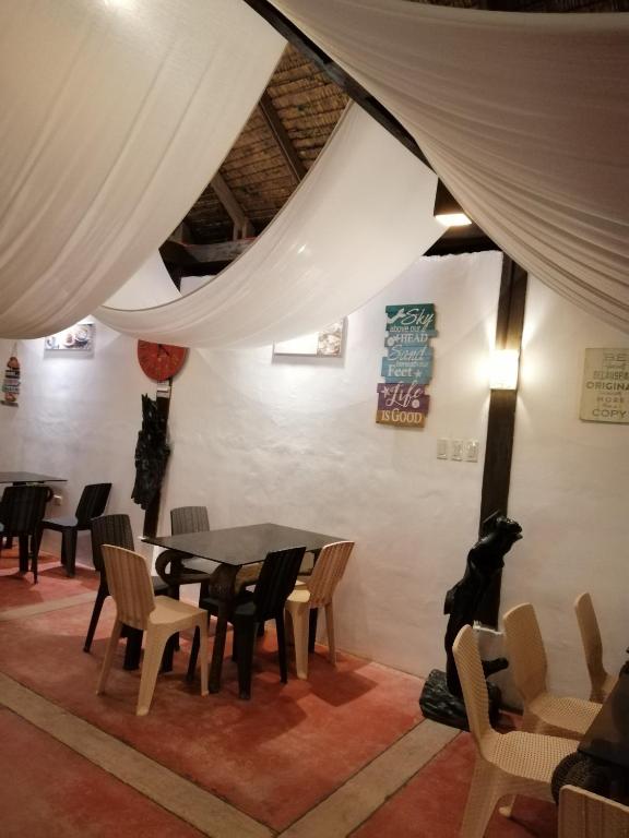 ダマラ ビーチフロント リゾート (Damara Beachfront Resort)