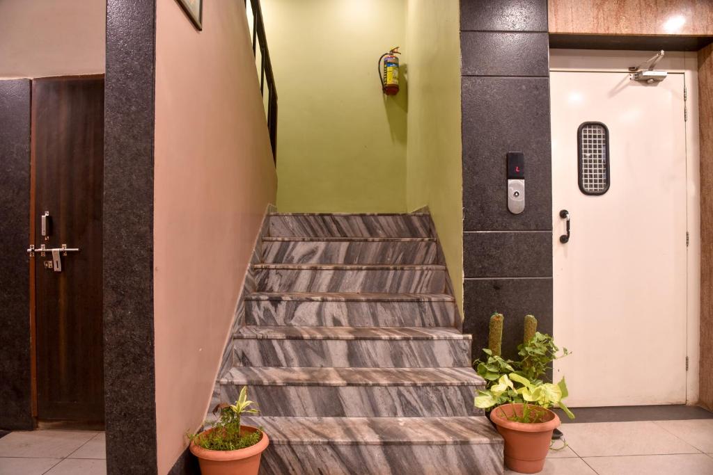 Hotel Rajhans photo